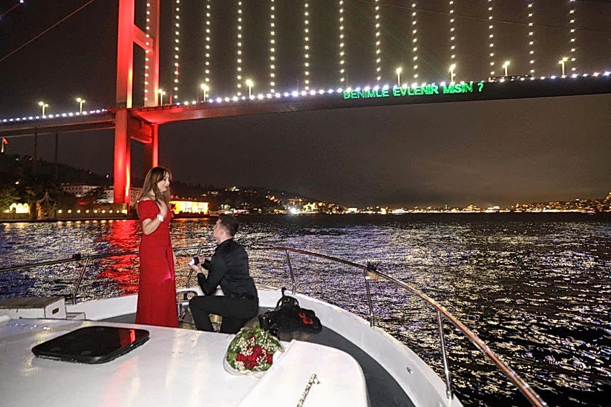 Luxury Bosphorus cruise private yacht Istanbul